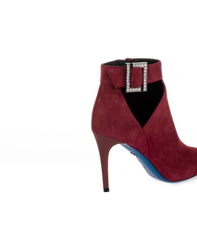 Bordowe zamszowe botki damskie na szpilce