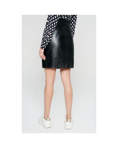 Czarna skórzana spódniczka