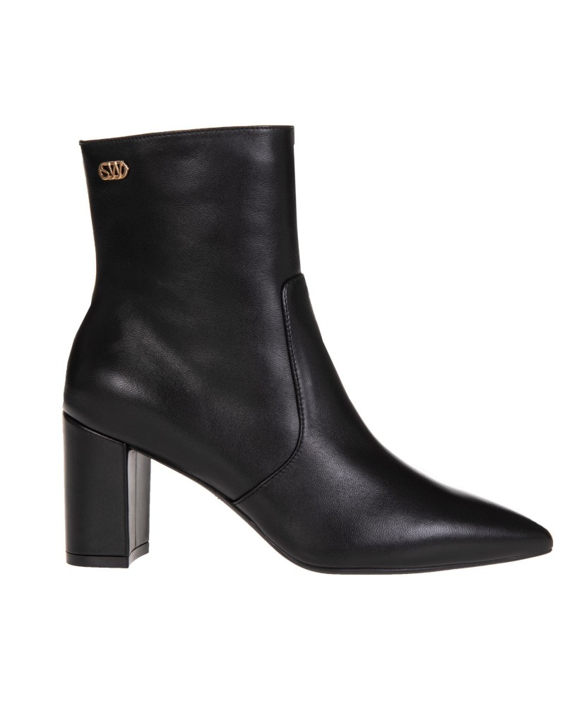 Czarne skórzane botki LINARIA