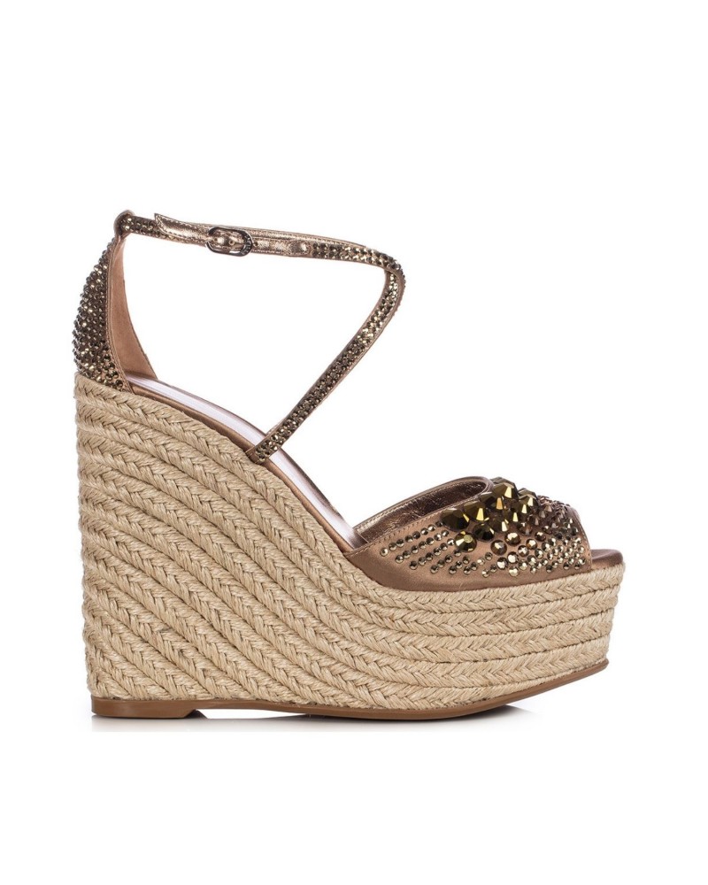 Brązowe skórzane sandały na platformie