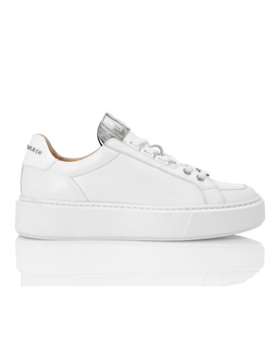 Białe skórzane sneakersy