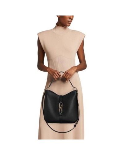 Czarna skórzana torebka