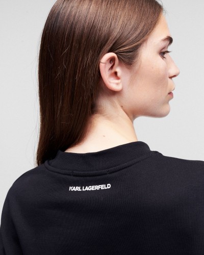 Czarna bluza z nadrukiem