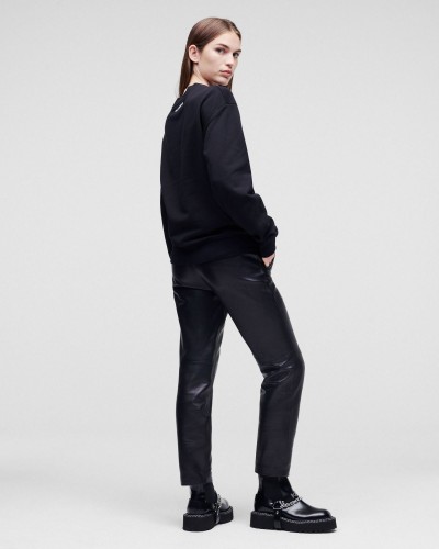 Czarna bluza z nadrukiem