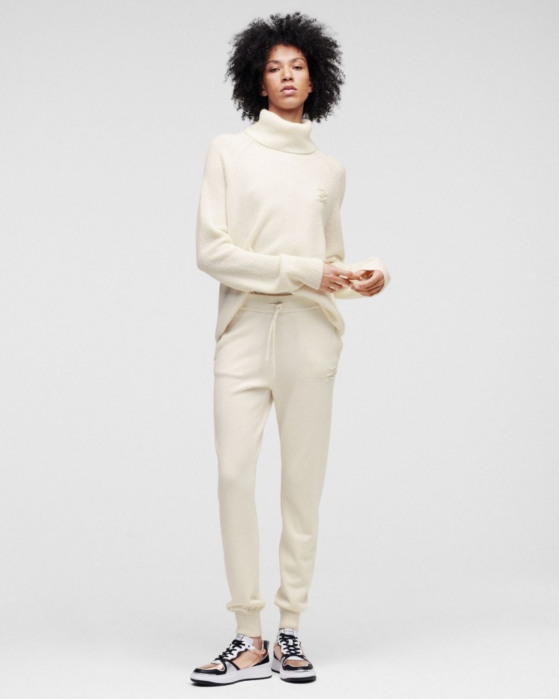 Beżowe dresowe spodnie dzianinowe