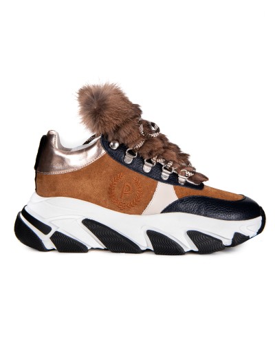 Brązowe zamszowe sneakersy