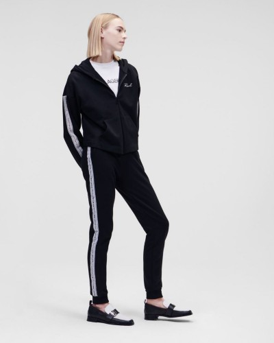 Czarna bluza z kapturem