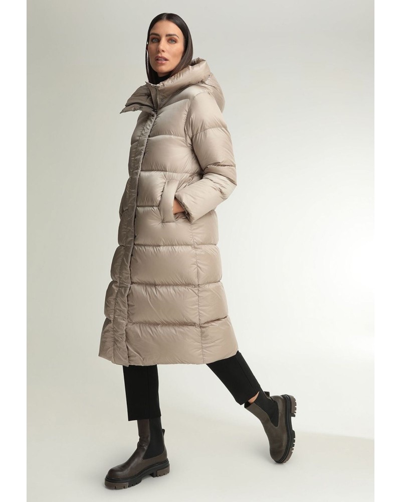 Beżowa kurtka puchowa