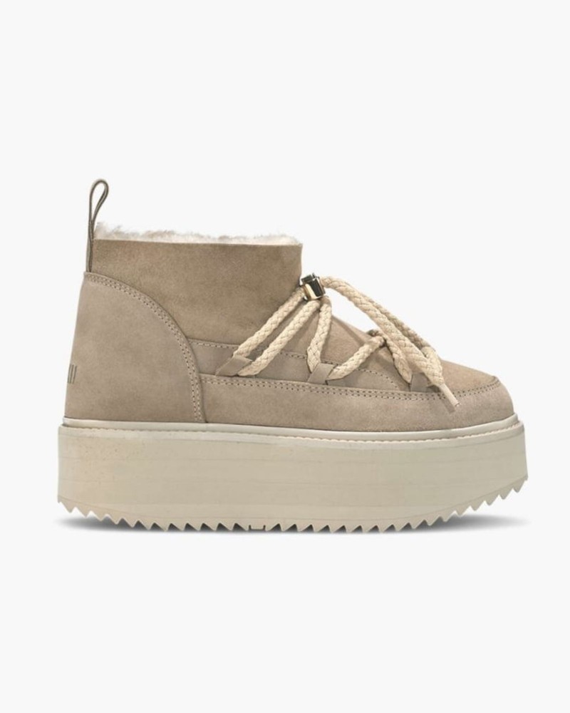 Śniegowce na platformie