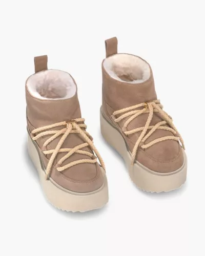 Sneakersy beżowe na platformie