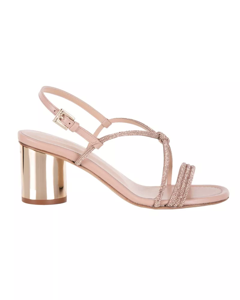 Sandały na obcasie beżowe