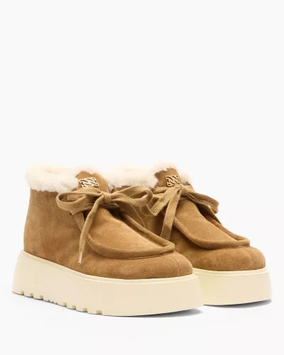 Zamszowe sneakersy