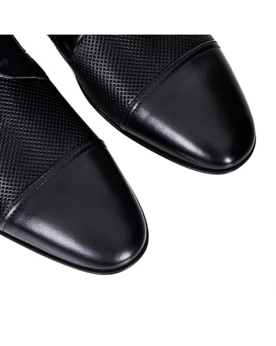 Czarne skórzane półbuty męskie perforowane